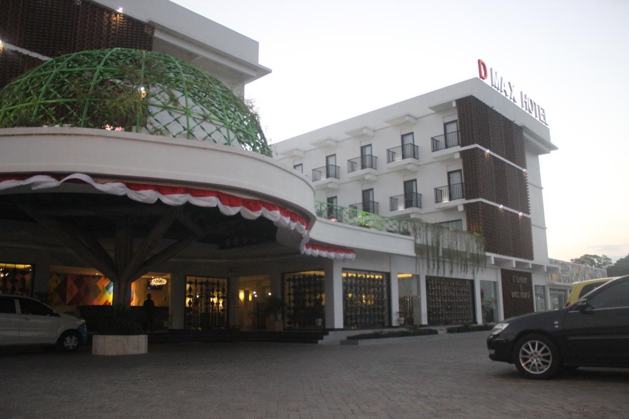 D'Max Hotel & Convention Lombok Praya Exterior foto